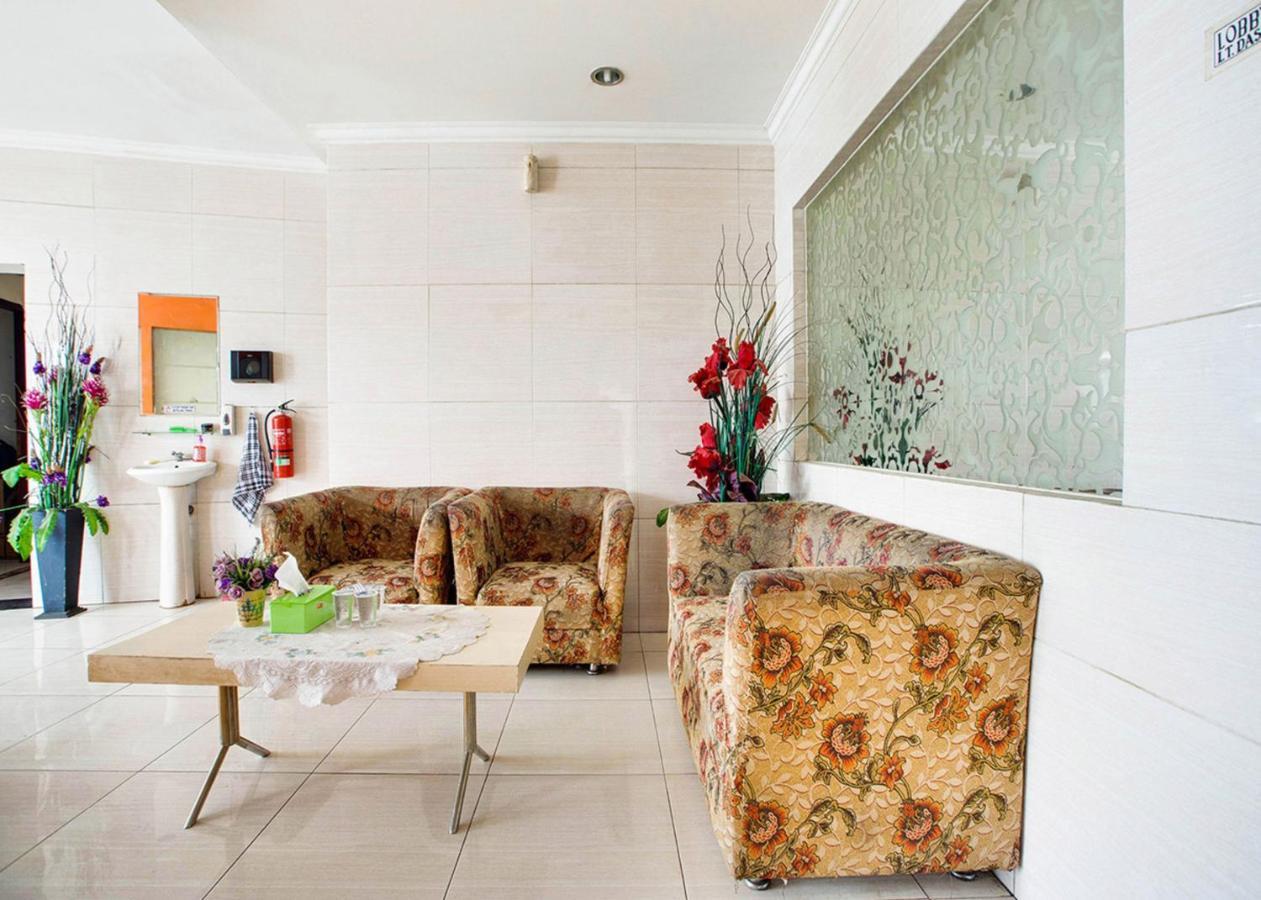 Oyo 2554 Hotel Arimbi Lama Dewi Sartika Bandung Luaran gambar