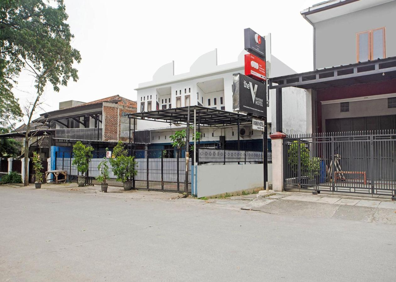 Oyo 2554 Hotel Arimbi Lama Dewi Sartika Bandung Luaran gambar
