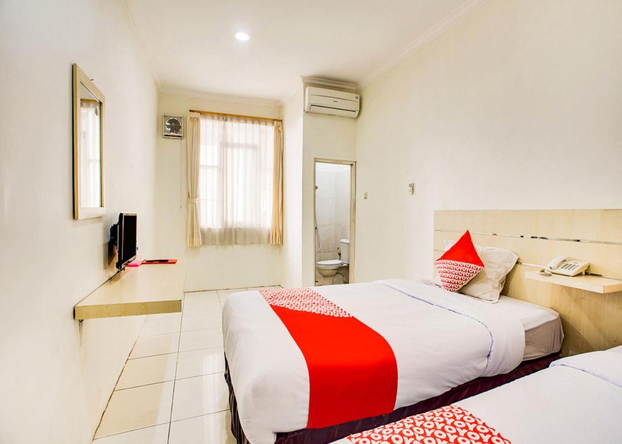 Oyo 2554 Hotel Arimbi Lama Dewi Sartika Bandung Luaran gambar