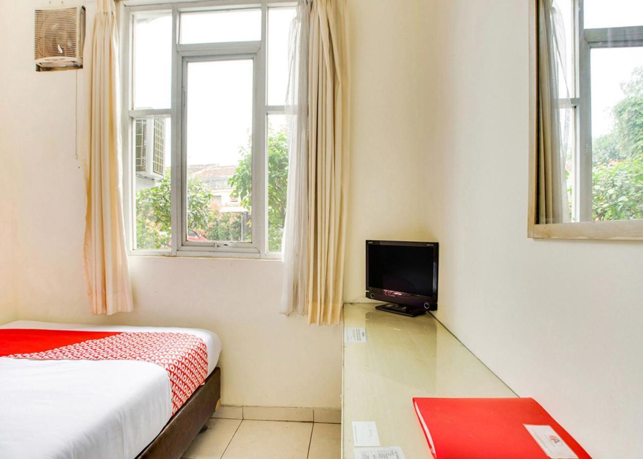 Oyo 2554 Hotel Arimbi Lama Dewi Sartika Bandung Luaran gambar